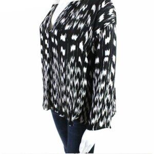 PARKER Black and White Ikat Print Silk Top Blouse L